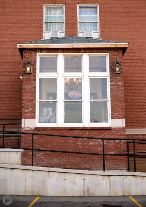 Thee Abbey Kitchen Sign